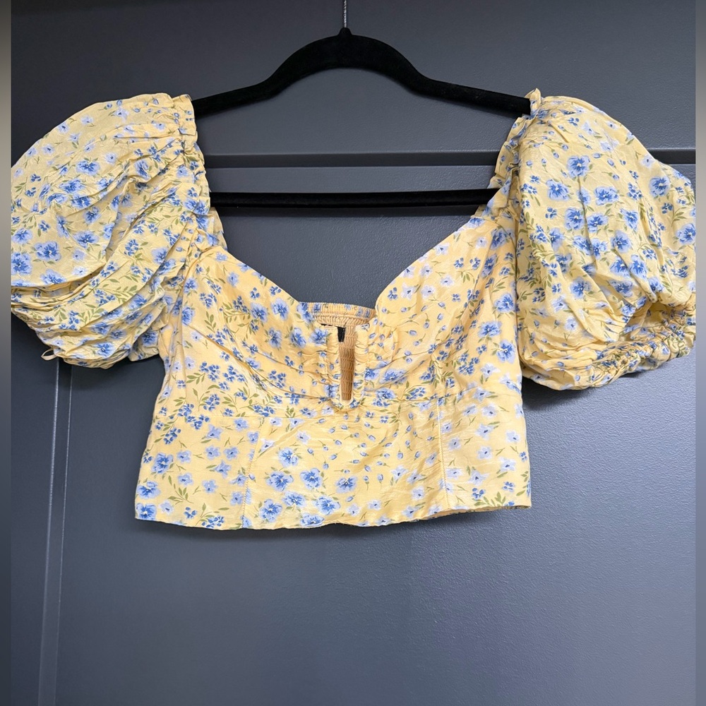 Abercrombie & Fitch Yellow and Blue Floral Crop Top